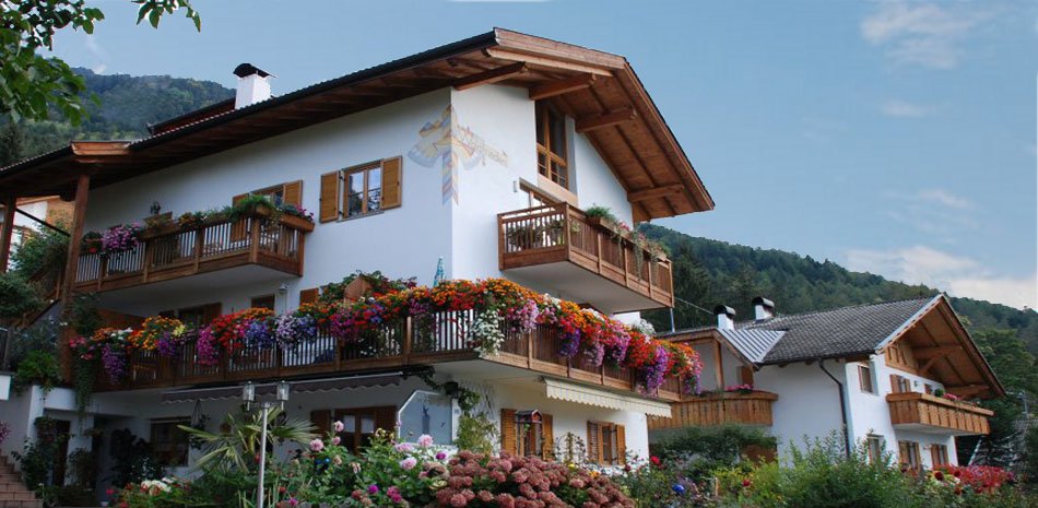 Appartments Haus Waldfrieden | Dorf Tirol